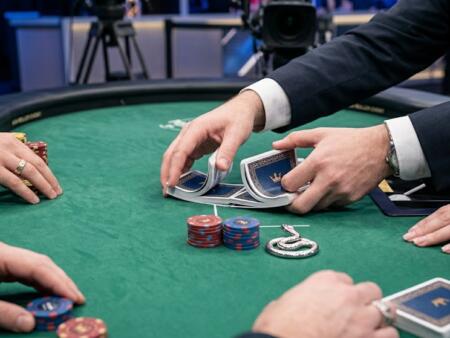Den ultimate guiden til valg av kortstokk: Hvordan riktige spillkort til poker forandrer spillet